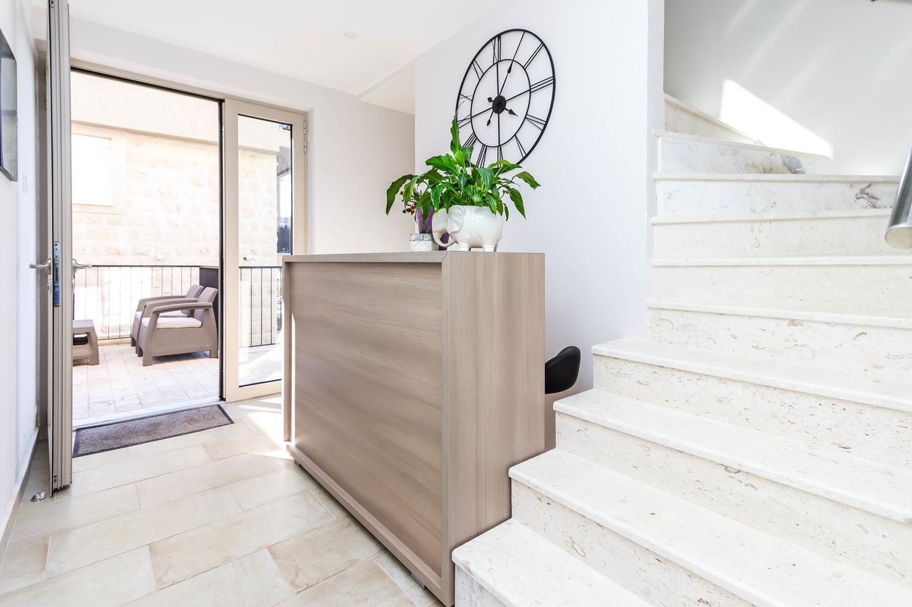 Apartments Maestral Tivat Exterior foto