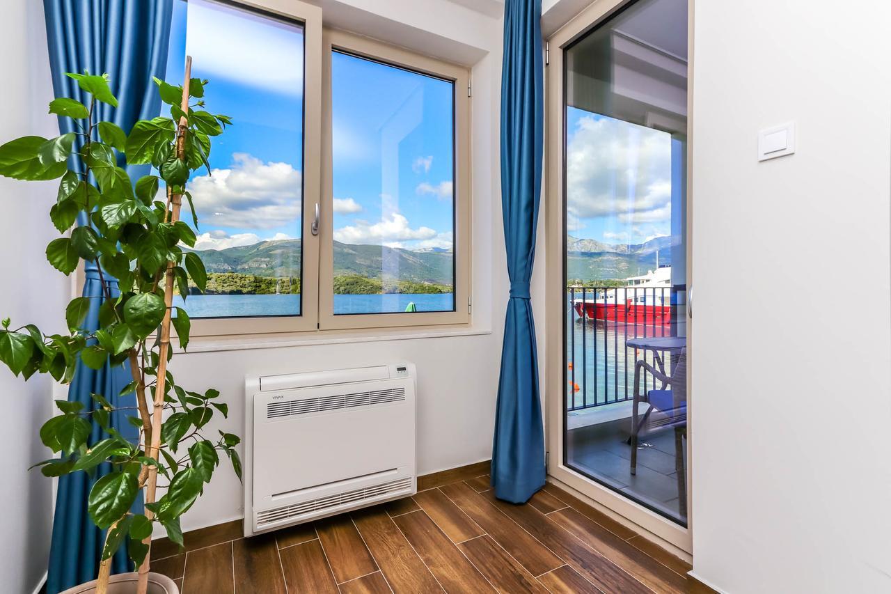 Apartments Maestral Tivat Exterior foto